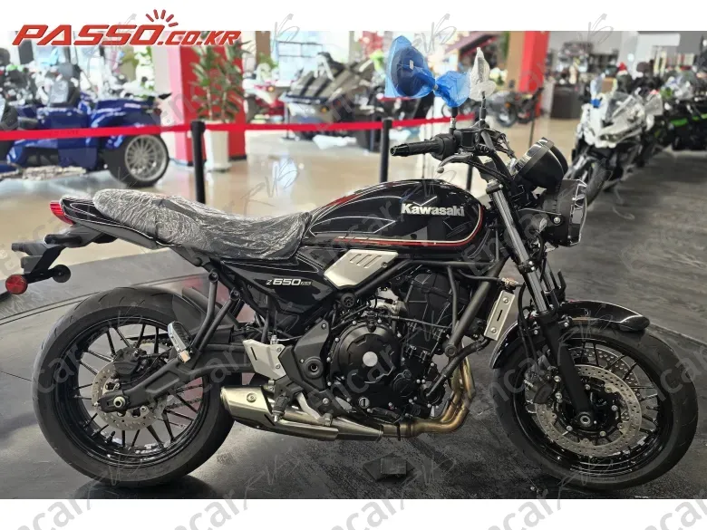 Kawasaki Z 650 Rs Abs - фото 0