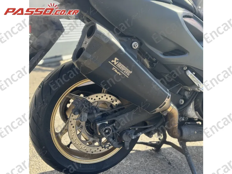 YAMAHA T MAX 560 - фото 6