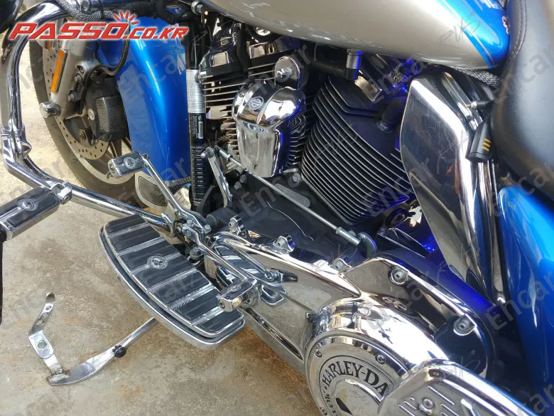 HARLEY-DAVIDSON FLHR - фото 4