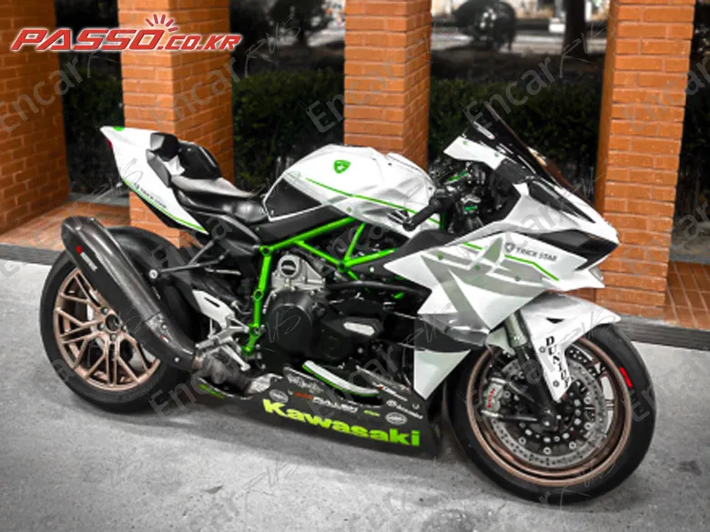 Kawasaki Ninja H2 - фото 0