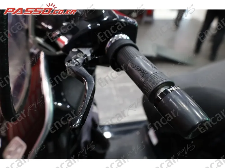 Vespa Gts 300 Super Tech - фото 3