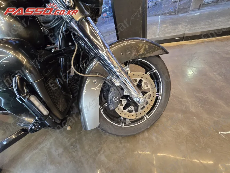 Harley-Davidson Flhtcuses - фото 5