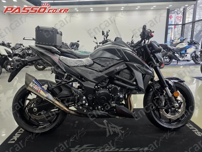 Suzuki Gsx S 750 - фото 0
