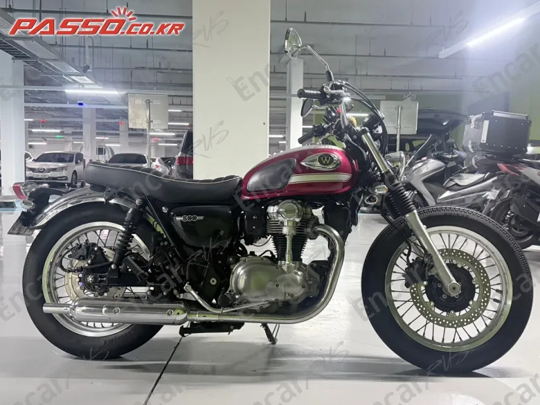 KAWASAKI W 800 - фото 0