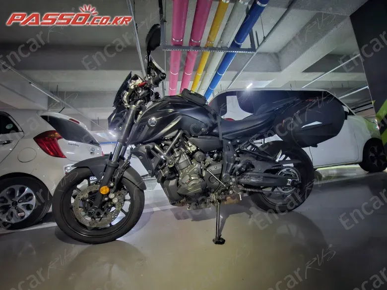 YAMAHA MT 07 - фото 3