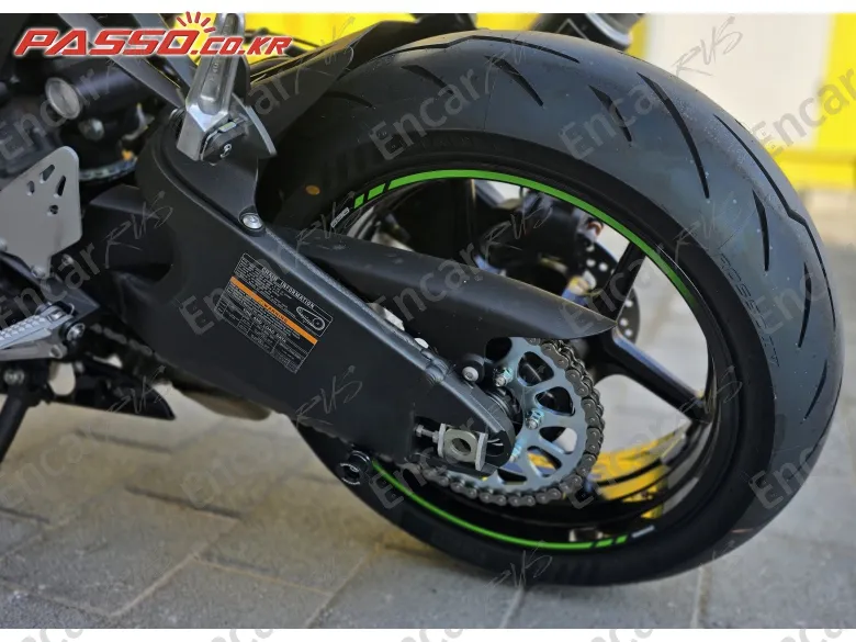 Kawasaki Zx 6 R - фото 5