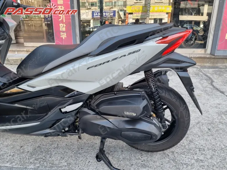 HONDA FORZA 350 - фото 4