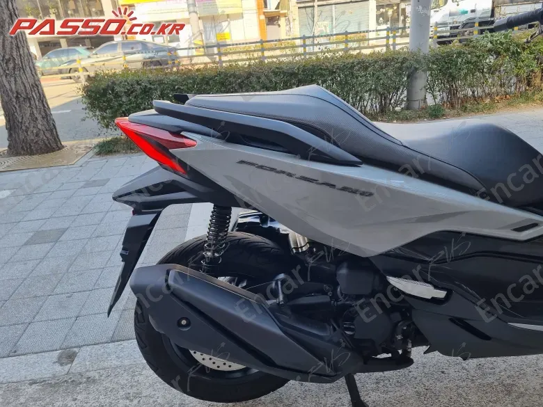 HONDA FORZA 350 - фото 6