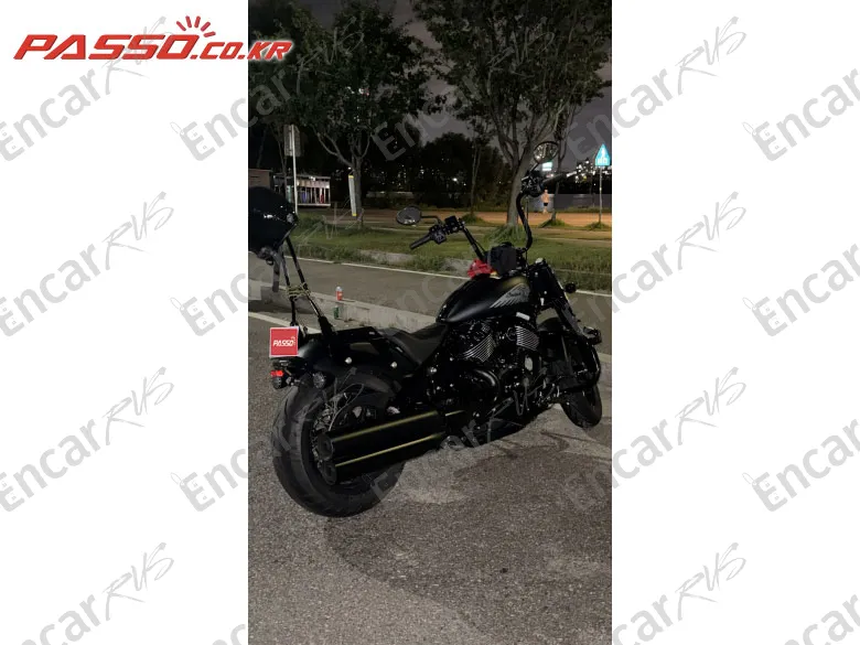 Indian Chief Bobber Dark Horse - фото 2