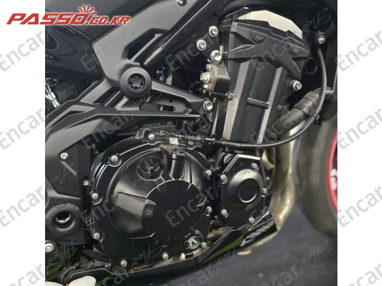 Kawasaki Z 900 Abs - фото 4