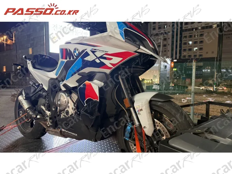 Bmw M 1000 Xr - фото 0