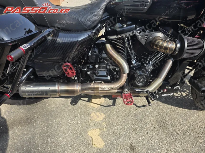 HARLEY-DAVIDSON ROAD GLIDE SPECIAL - фото 6