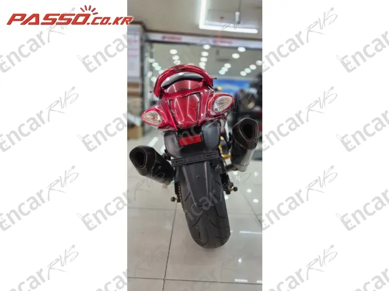 SUZUKI GSX R 1300 HAYABUSA - фото 2