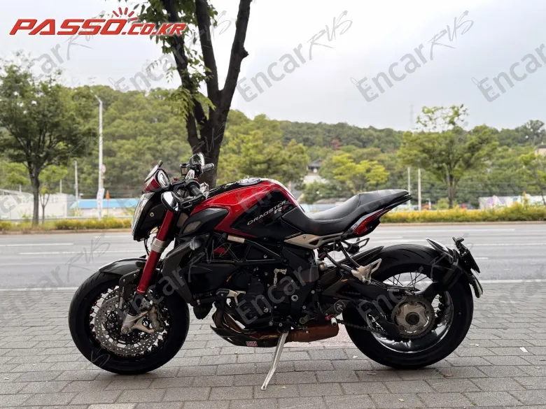 Mv Agusta Dragster 800 Rr - фото 1