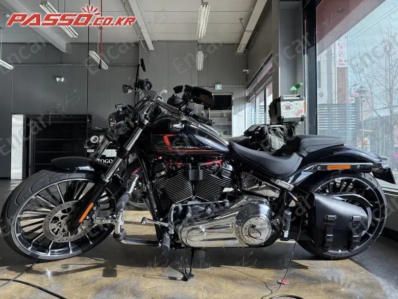Harley-Davidson Breakout 117 - фото 1