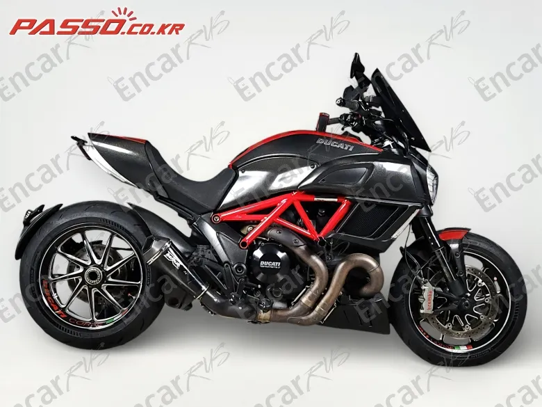 Ducati Diavel Carbon - фото 0