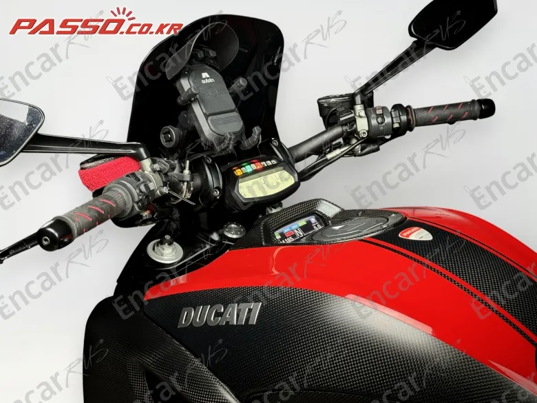 Ducati Diavel Carbon - фото 3