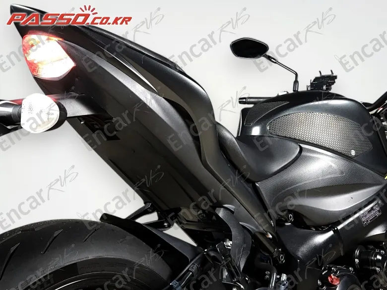 Suzuki Gsx S 1000 - фото 6