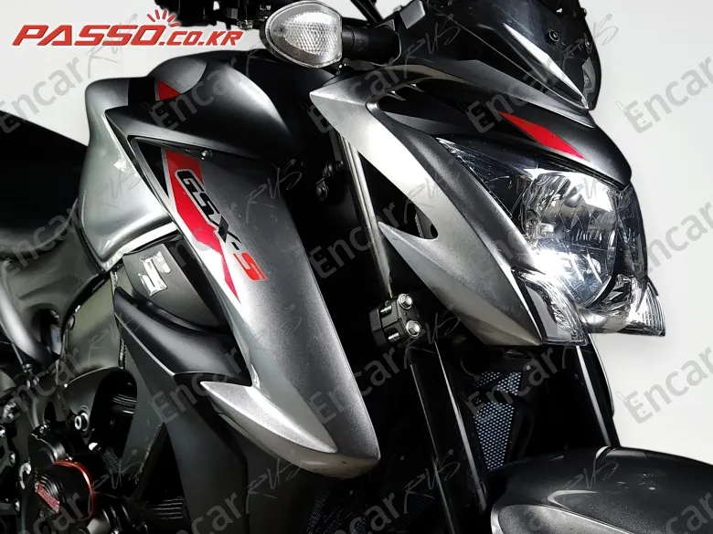 Suzuki Gsx S 1000 - фото 4