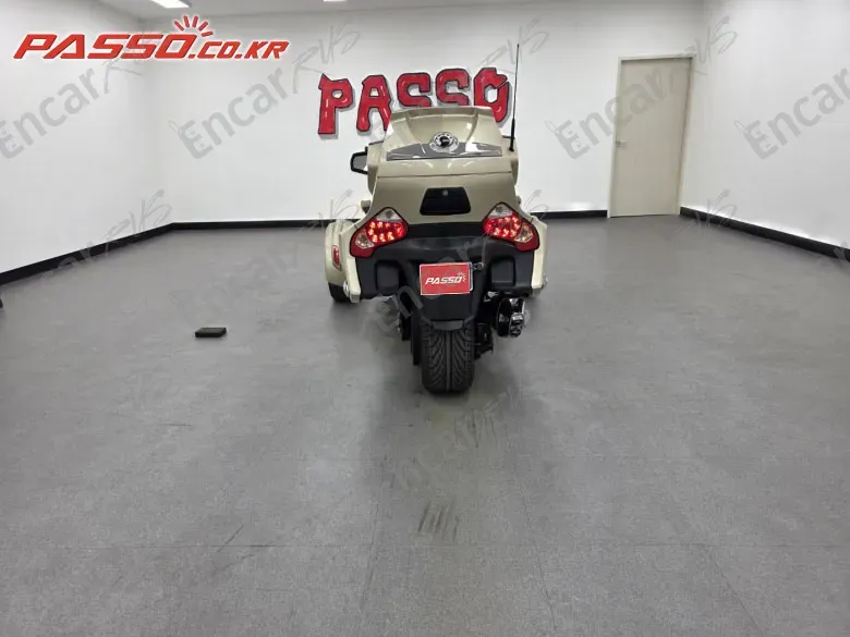 BRP CAN-AM SPYDER RT LIMITED - фото 2