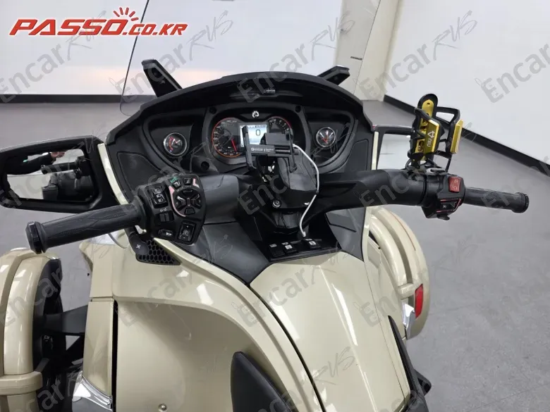 BRP CAN-AM SPYDER RT LIMITED - фото 3