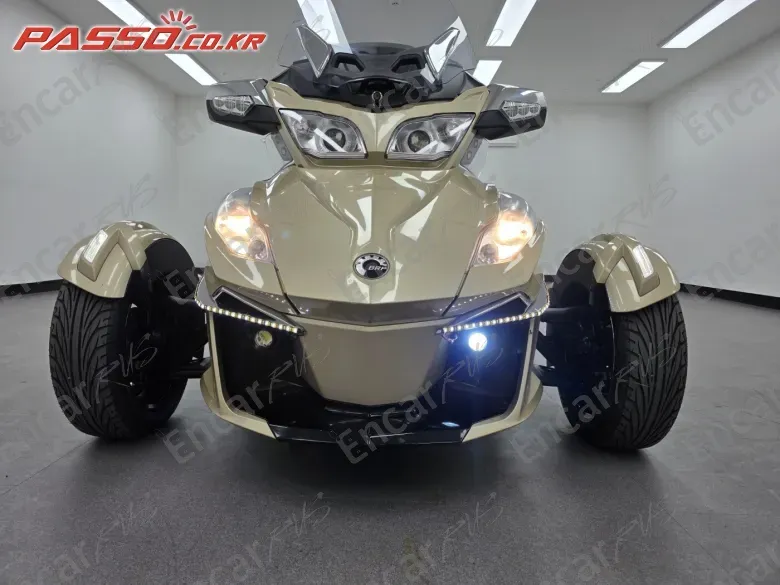 BRP CAN-AM SPYDER RT LIMITED - фото 4