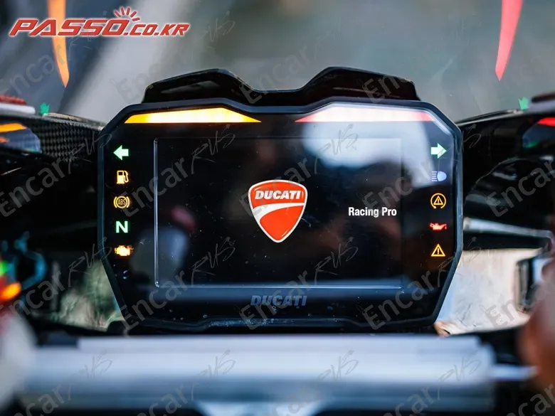 DUCATI PANIGALE V4 SPECIALE - фото 4