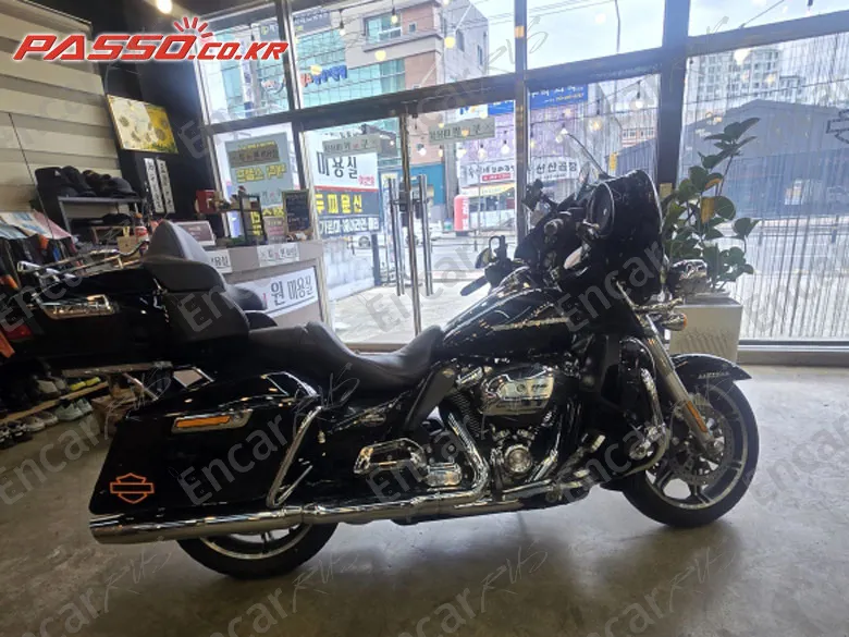Harley-Davidson Flhtk Electra Glide Ultra Limited - фото 0