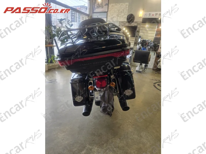 Harley-Davidson Flhtk Electra Glide Ultra Limited - фото 2