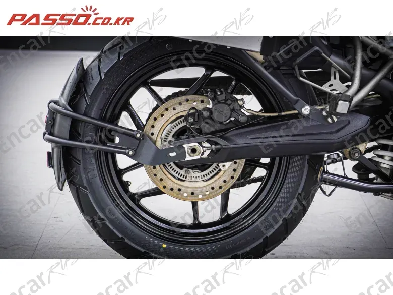 TRIUMPH TIGER 800 - фото 6