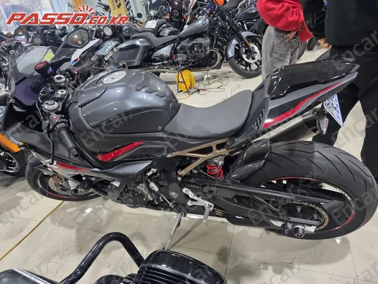 BMW S 1000 RR - фото 1