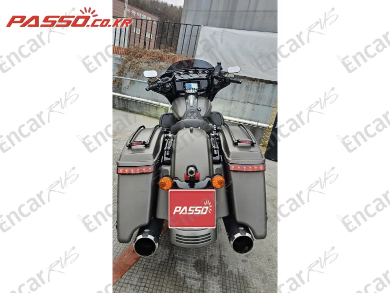 HARLEY-DAVIDSON FLHXS STREET GLIDE SPECIAL - фото 2