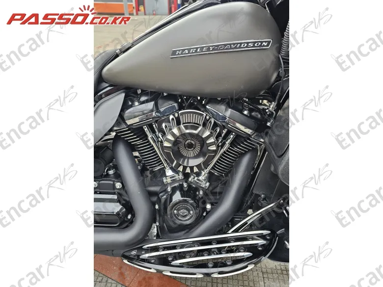 HARLEY-DAVIDSON FLHXS STREET GLIDE SPECIAL - фото 4