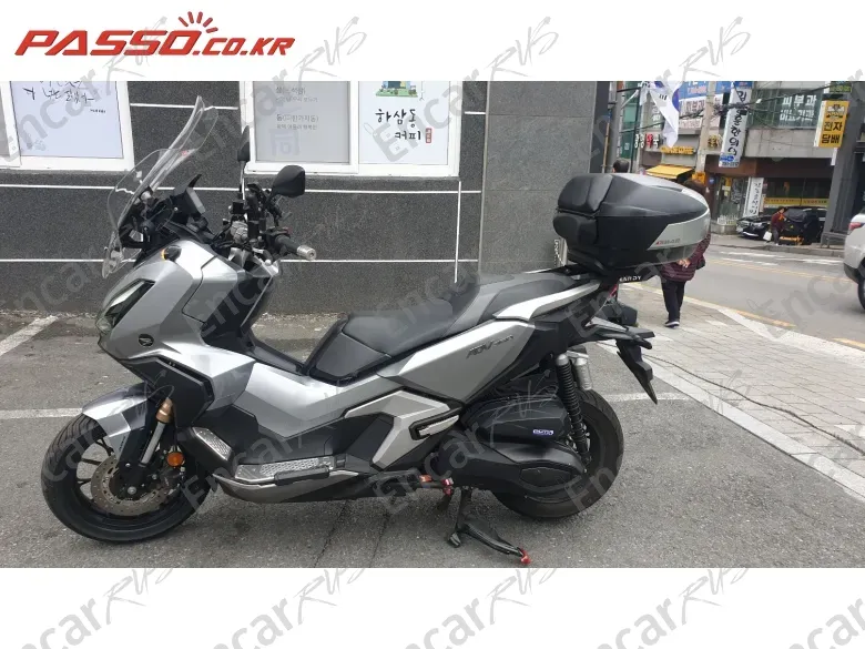 Honda Adv 350 - фото 1