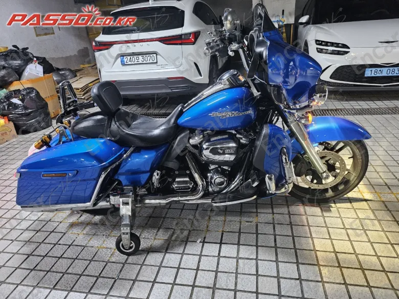 Harley-Davidson Flhx 2018, фото 1