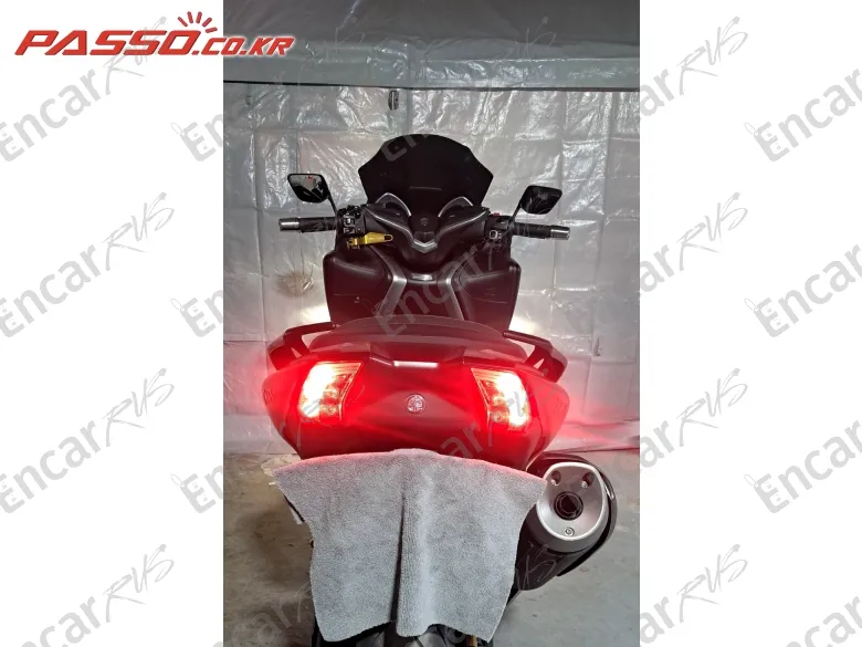 YAMAHA T MAX DX - фото 2