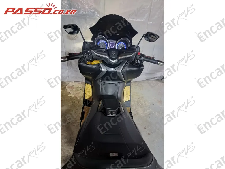 YAMAHA T MAX DX - фото 3