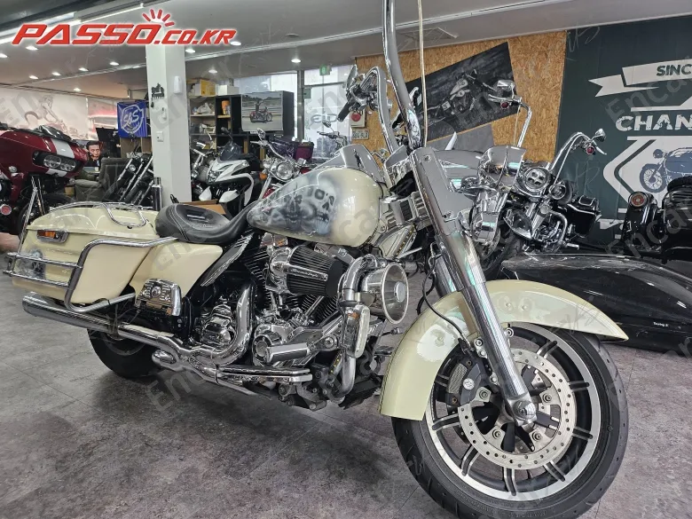 HARLEY-DAVIDSON FLHR - фото 5