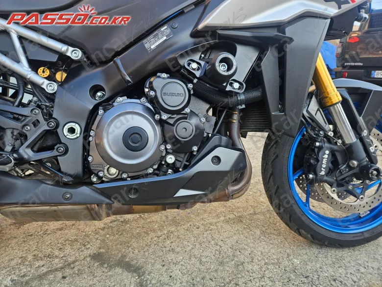 Suzuki Gsx S 1000 Gx - фото 4