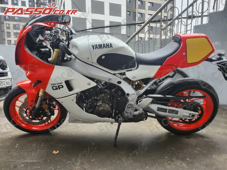 YAMAHA XSR 900 GP - фото 1