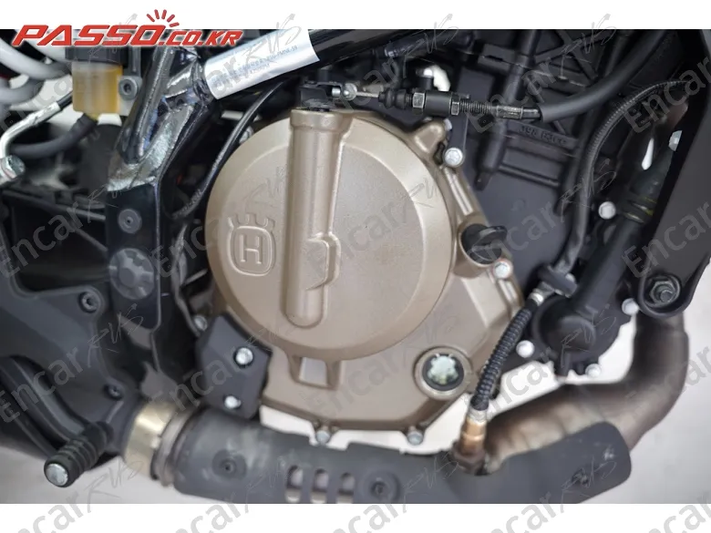 Husqvarna Vitpilen 401 - фото 4