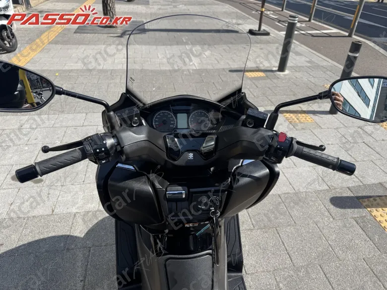 Suzuki Burgman 400 - фото 3