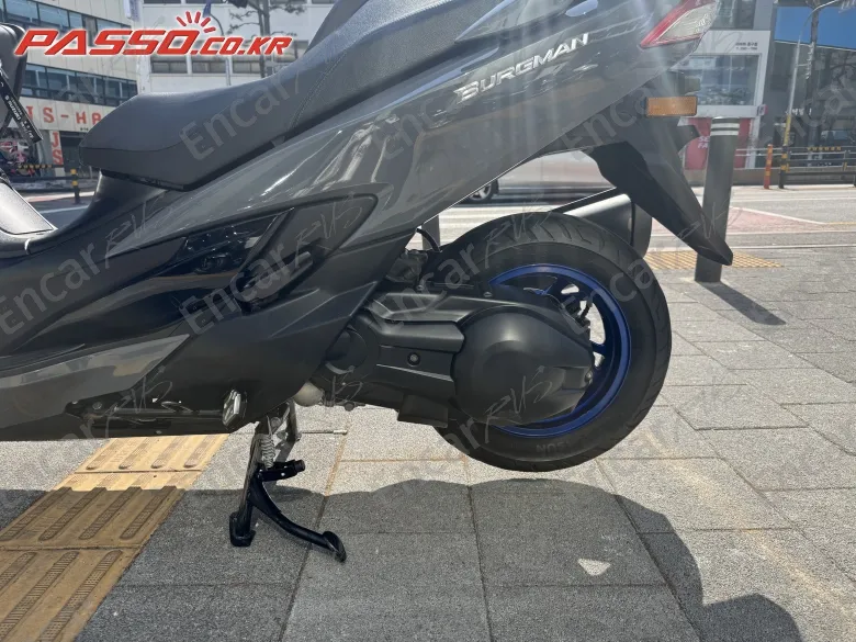 Suzuki Burgman 400 - фото 4