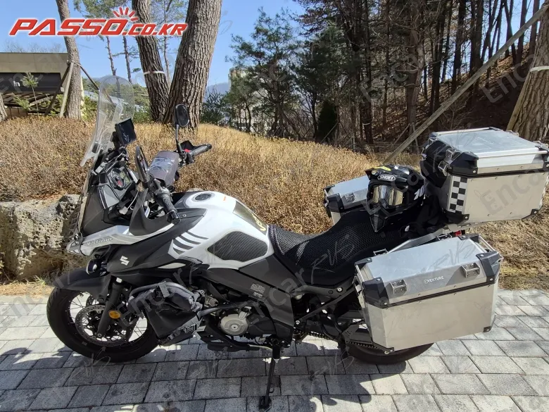 SUZUKI V STROM 650 XT - фото 1