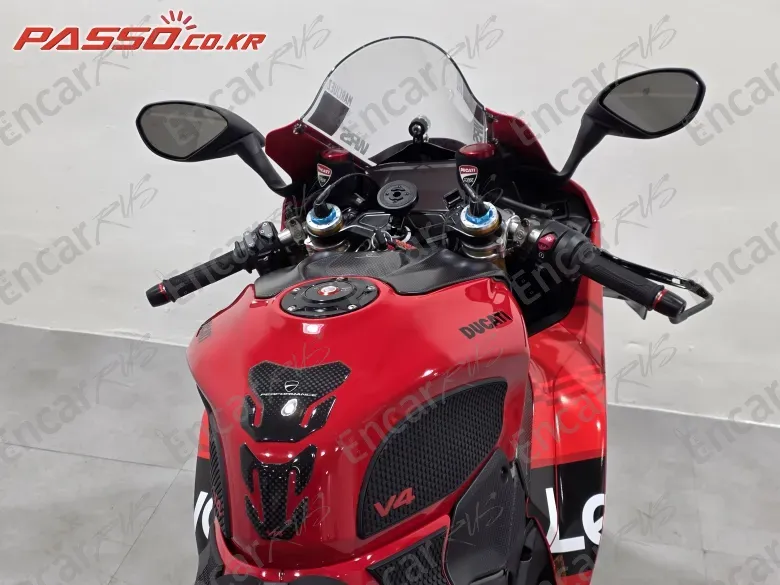 Ducati Panigale V4 S - фото 3
