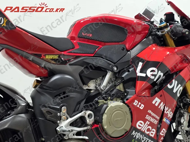 Ducati Panigale V4 S - фото 4