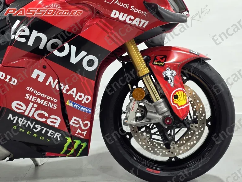 Ducati Panigale V4 S - фото 5