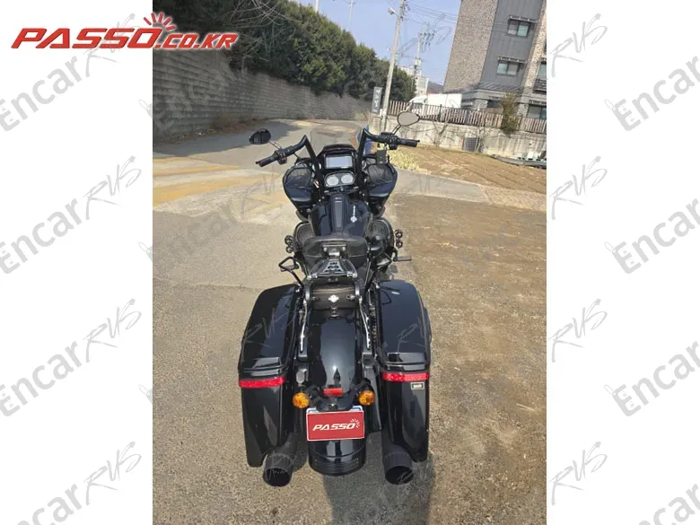 HARLEY-DAVIDSON ROAD GLIDE SPECIAL - фото 2