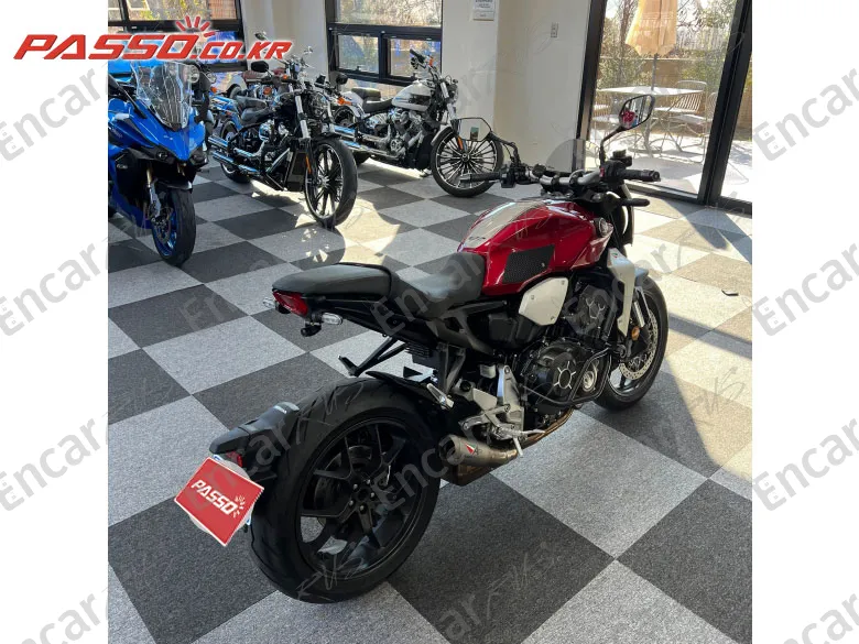 Honda Cb 1000 R - фото 2