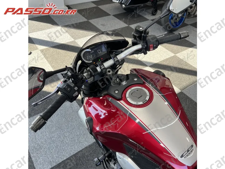 Honda Cb 1000 R - фото 3